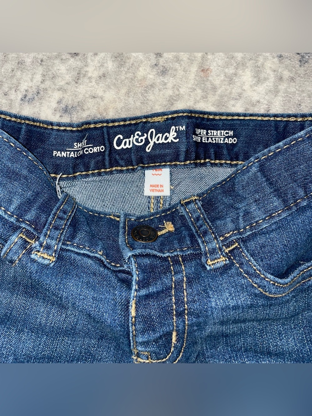 Cat & Jack denim shorts size 18 months - Picture 3 of 4